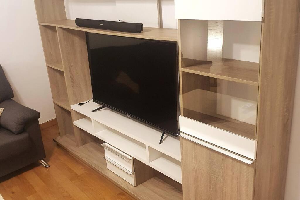 4F, Aire Acondic, 80M2, 2 Dormitorios, 4 Huespedes, Wifi Gratis La Línea de la Concepción 外观 照片