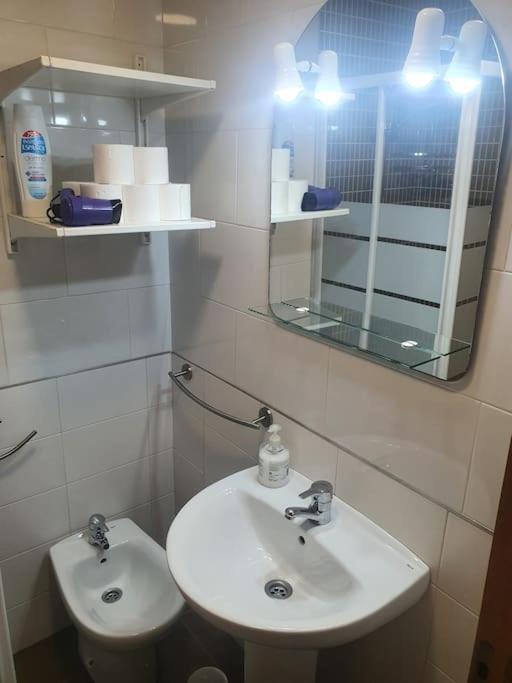 4F, Aire Acondic, 80M2, 2 Dormitorios, 4 Huespedes, Wifi Gratis La Línea de la Concepción 外观 照片